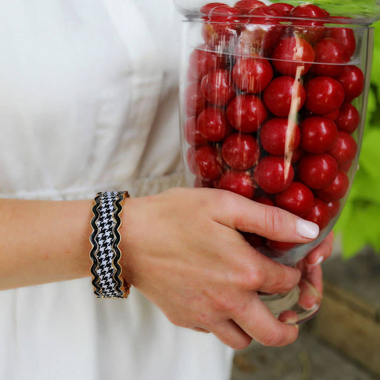 Annalise Houndstooth Statement Bangle in Black & White