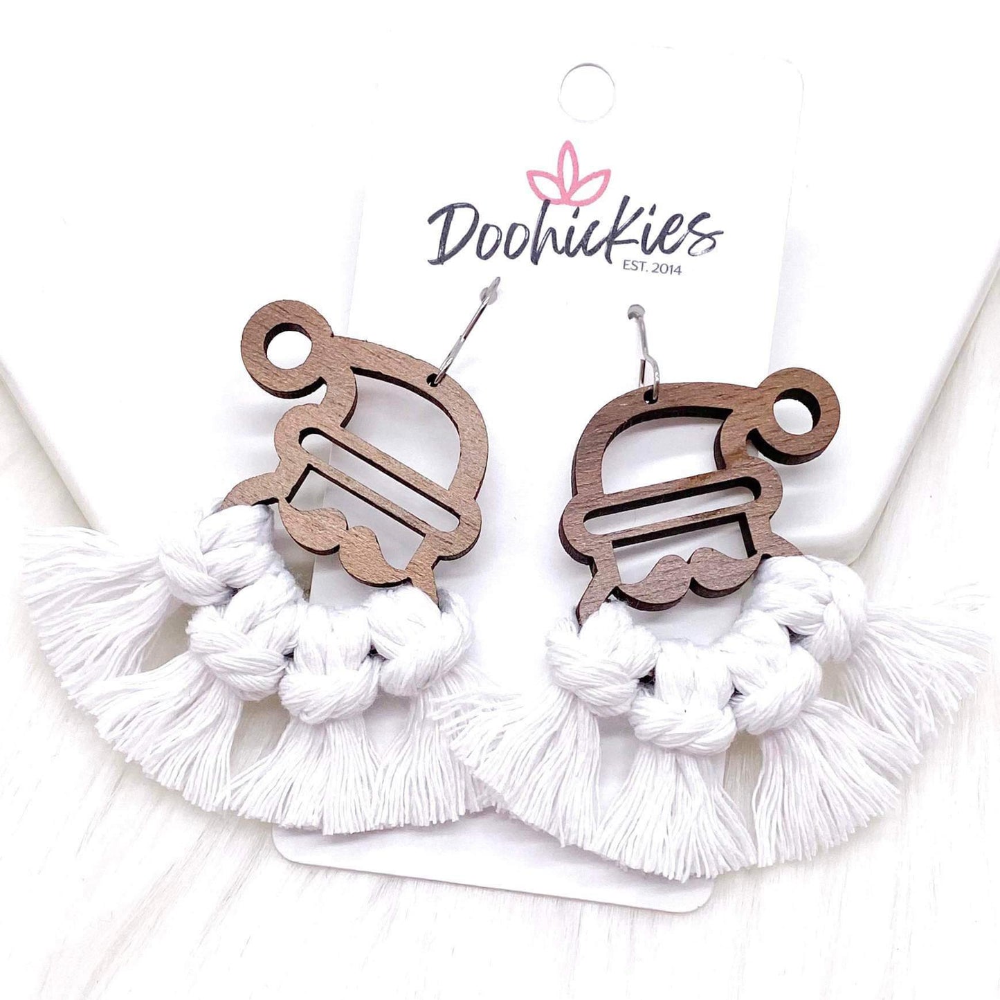 2.25" Santa Macrame Dangles - Christmas Earrings