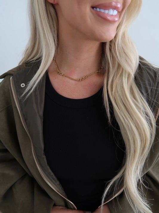 GOLD GRACE NECKLACE 