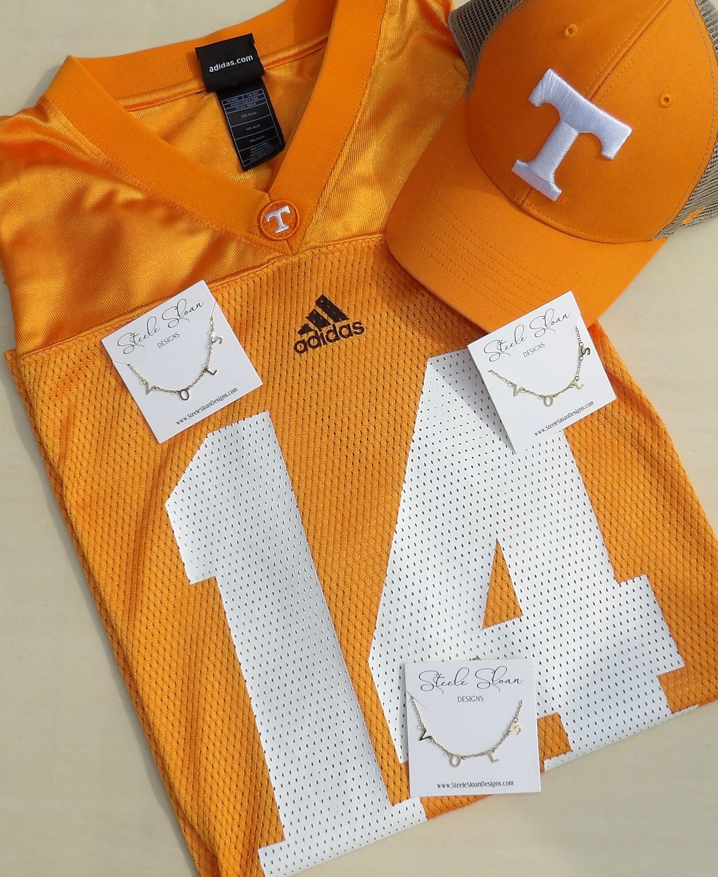 VOLS Dangle Layer Necklace