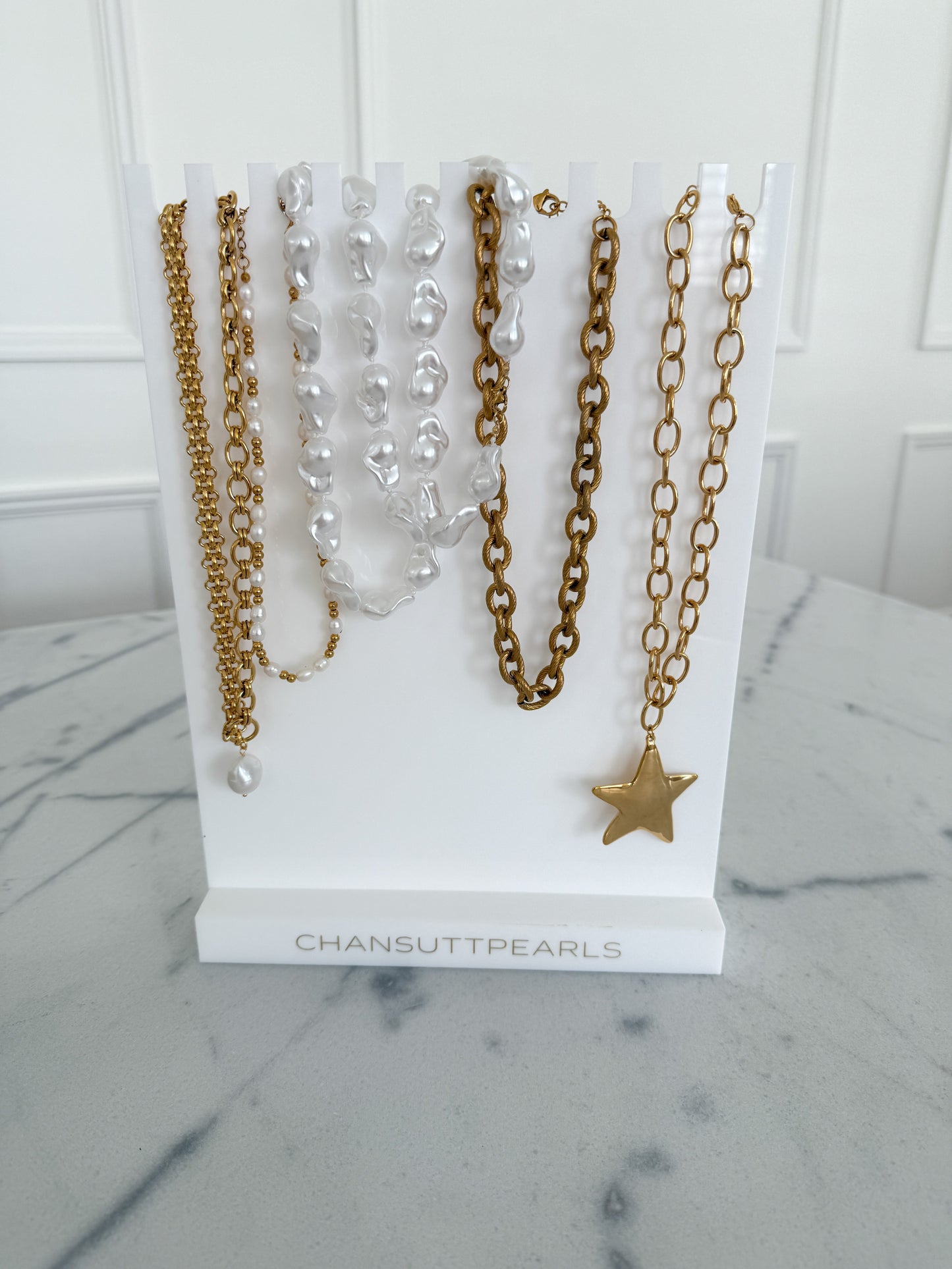 NECKLACE DISPLAY