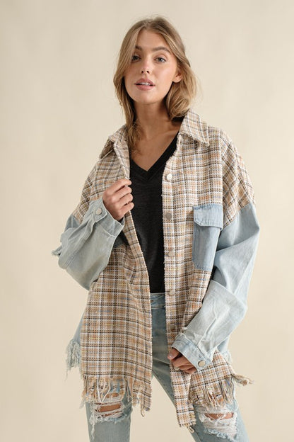 TWEED MIXED DENIM JACKET SHACKET WITH FRINGED HEM