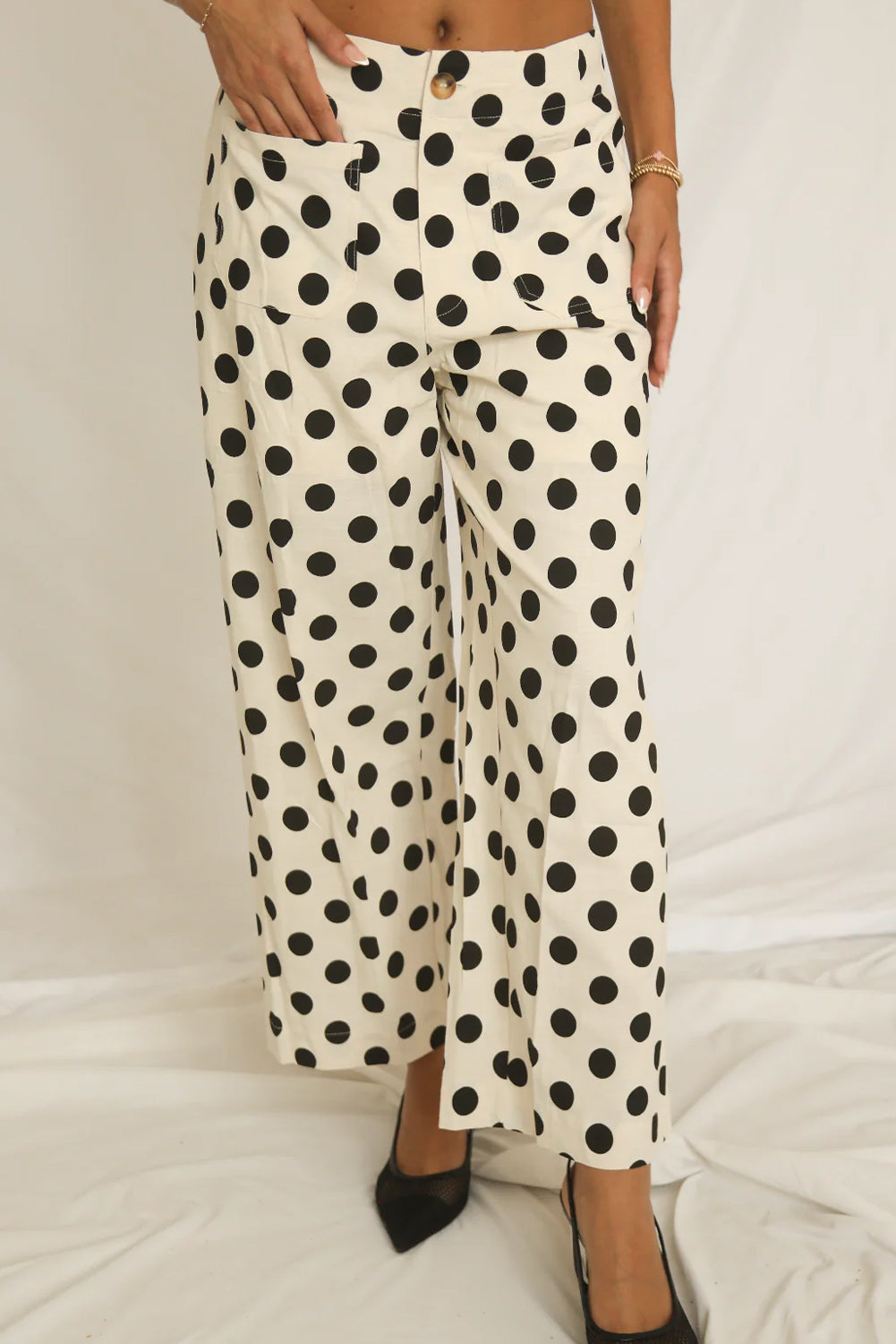 White Polka Dot Print Patched Pocket Mid-rise Straight Leg Pants