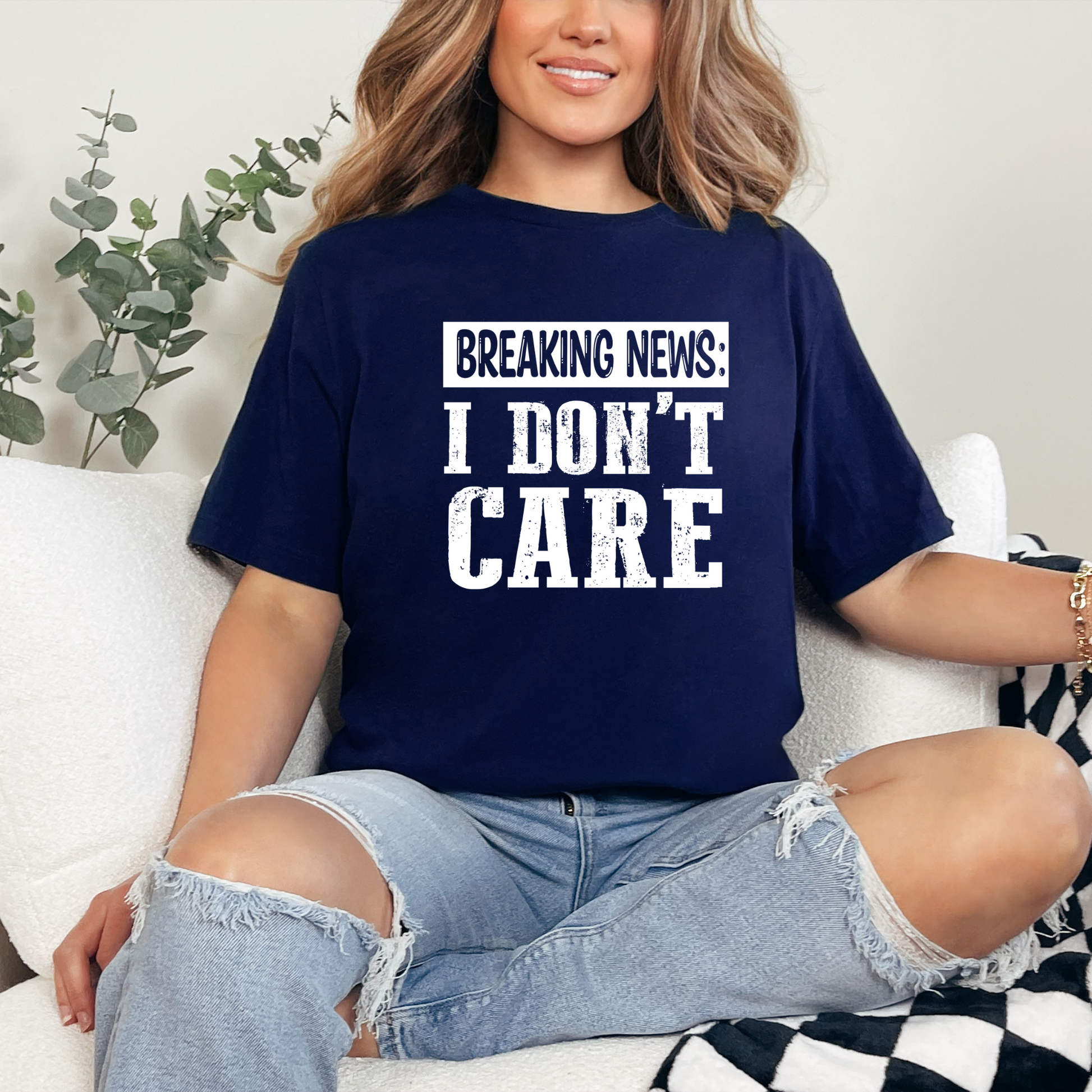 Wholesale Breaking news Graphic Tee - Navy Tee