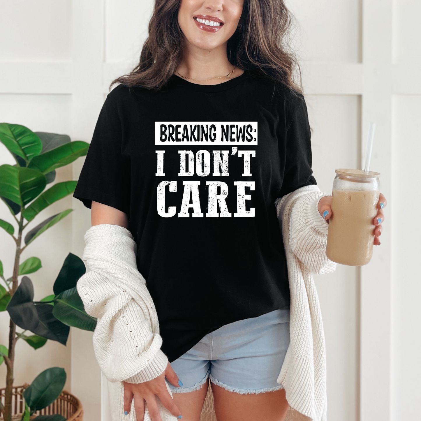 Wholesale Breaking news Graphic Tee - Black Tee