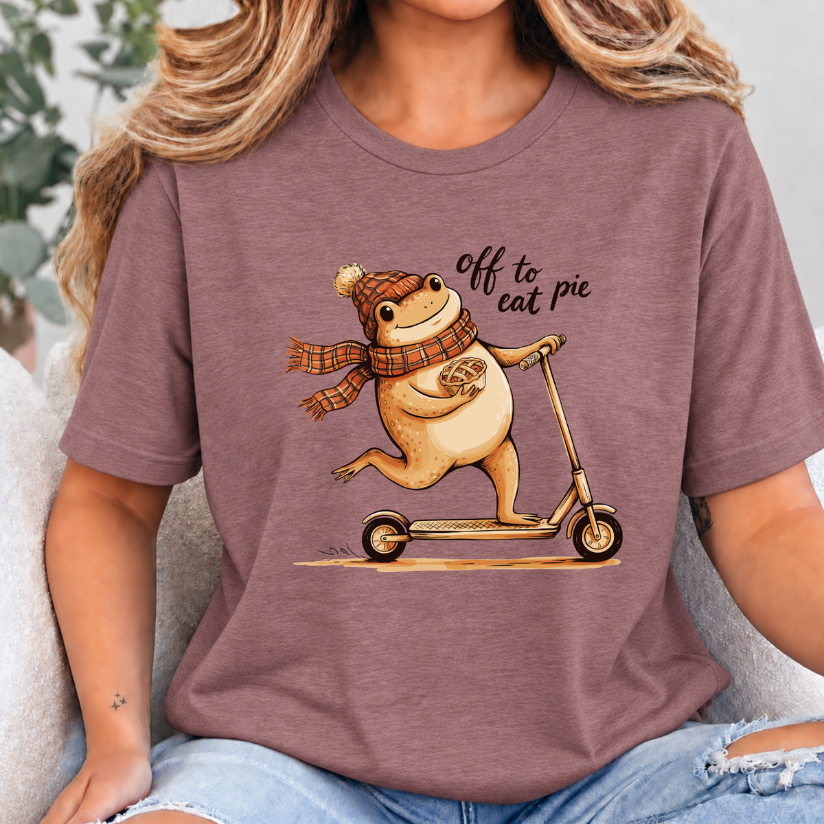 Wholesale Off To Eat Pie Frog Graphic Tee - Heather Mauve
