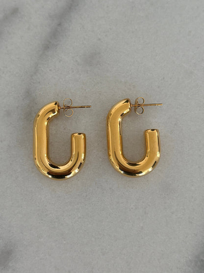 SMALL OVAL HOOPS
