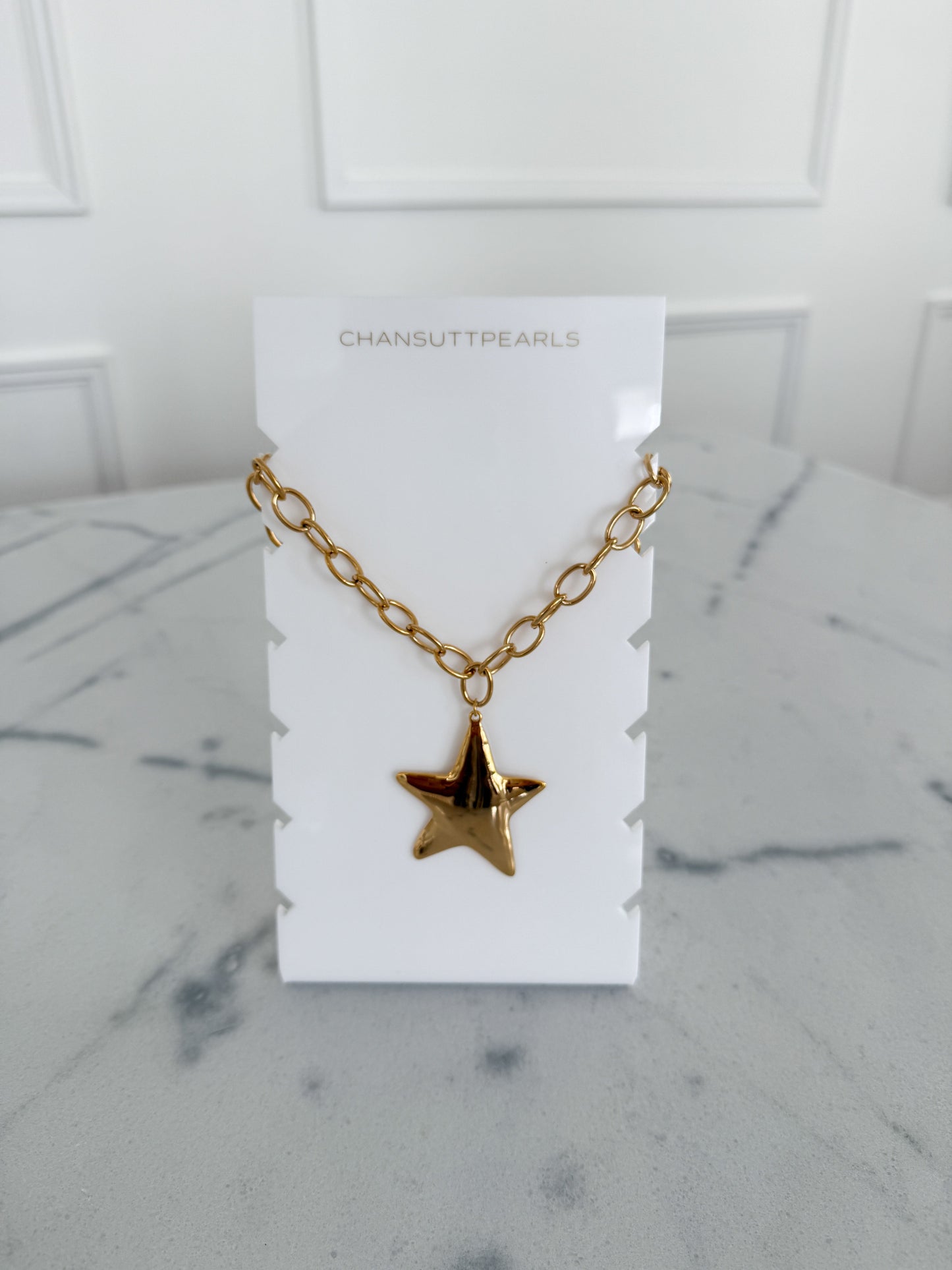 NECKLACE DISPLAY