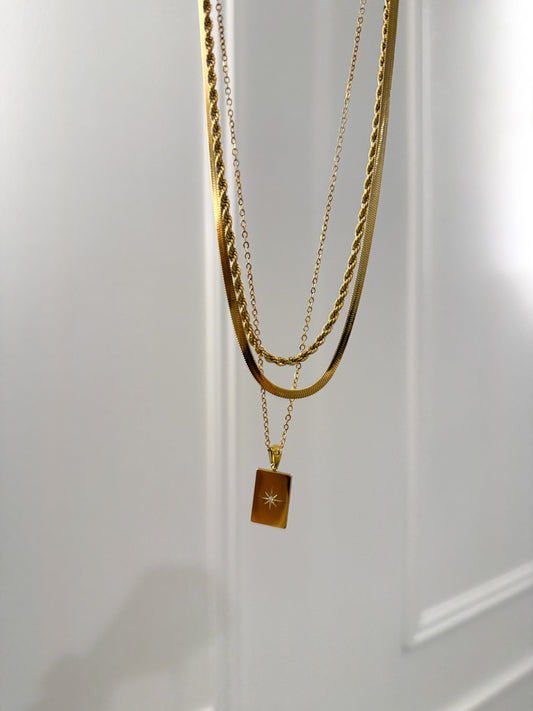 SCARLETT NECKLACE