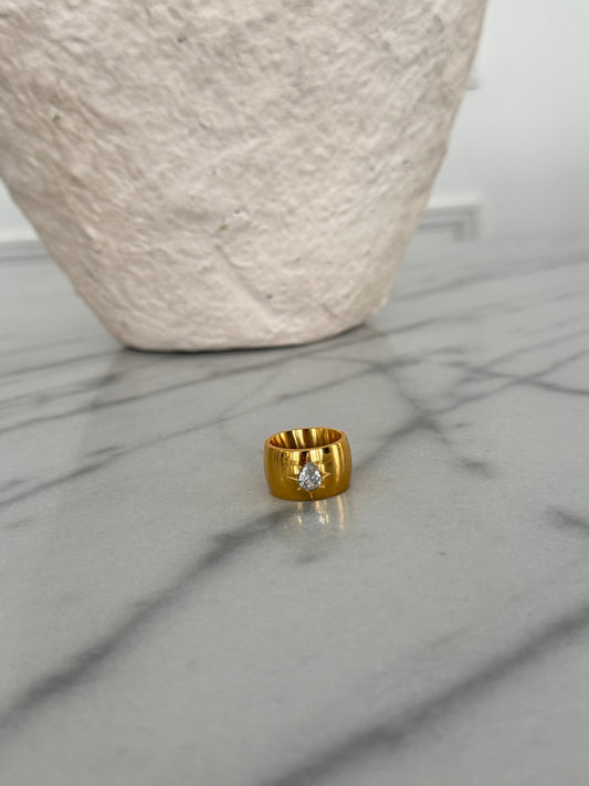 MILLY RING