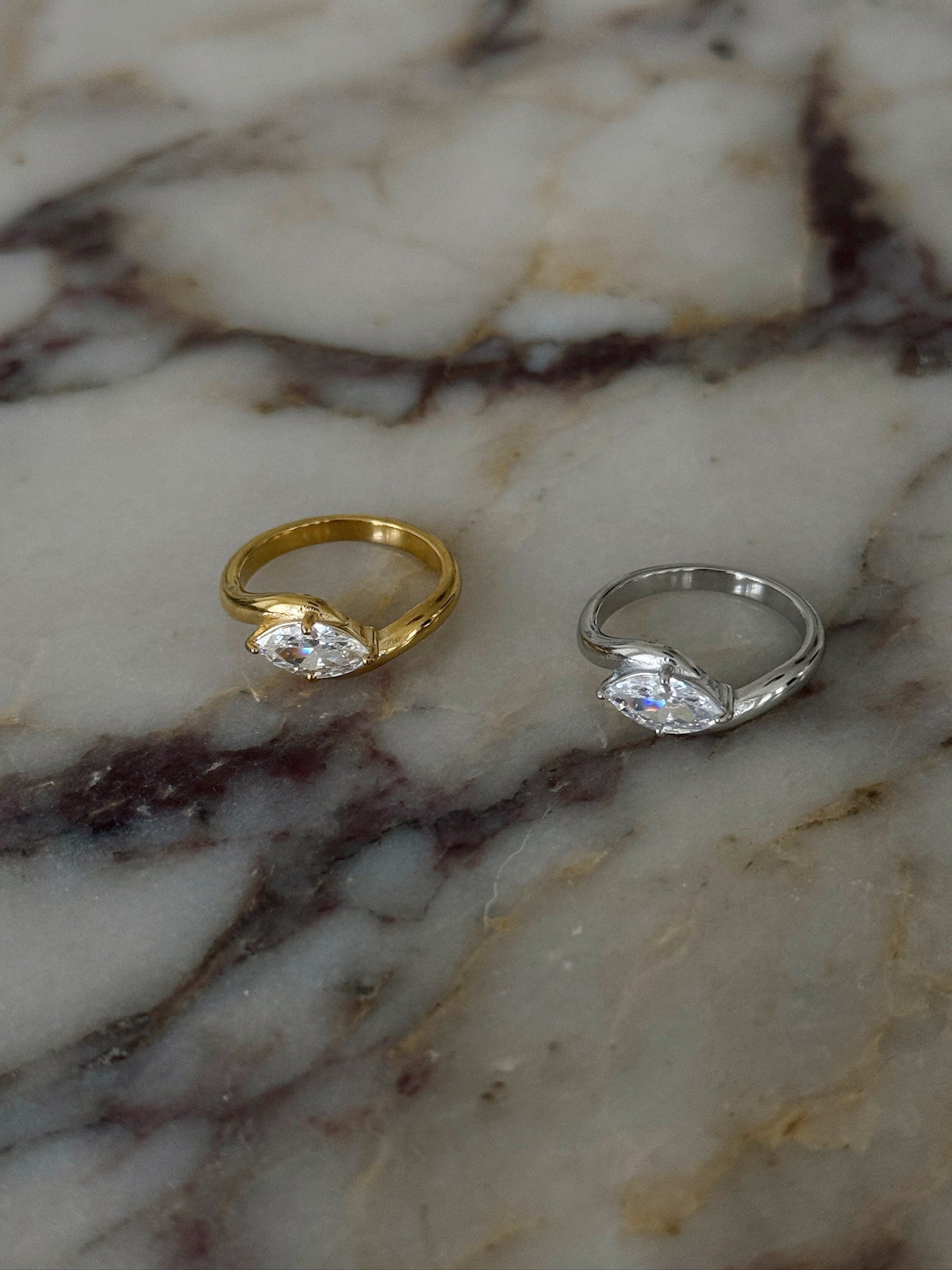 VIVIENNE RING