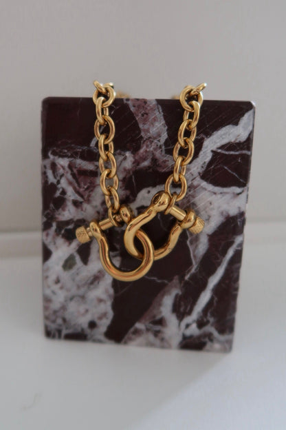 CLEO NECKLACE