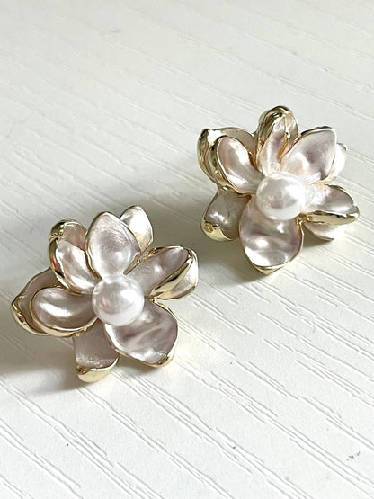 Louisiana Southern Magnolia Everyday Earrings