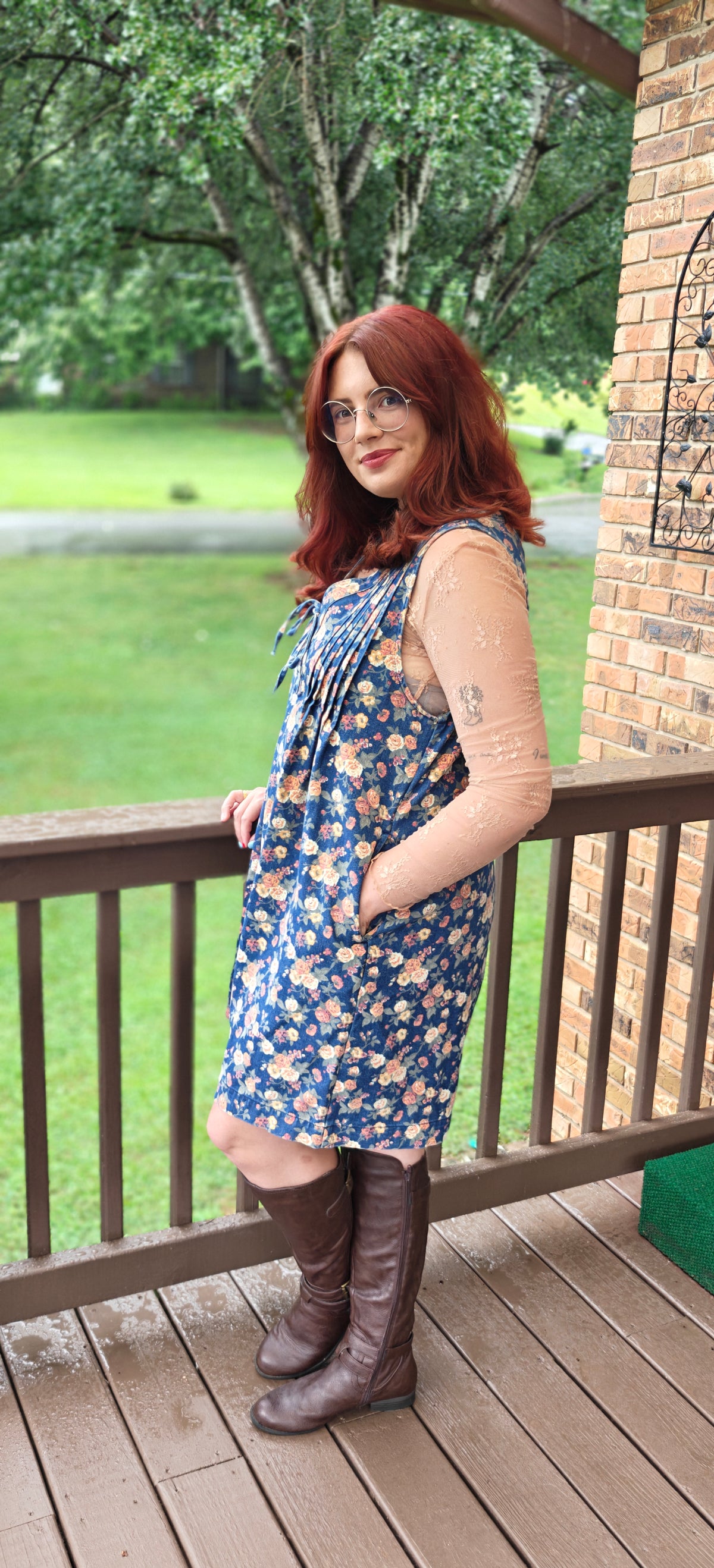 Blue Retro Floral Print Bow Tie V Neck Sleeveless Pleated Loose Denim Romper